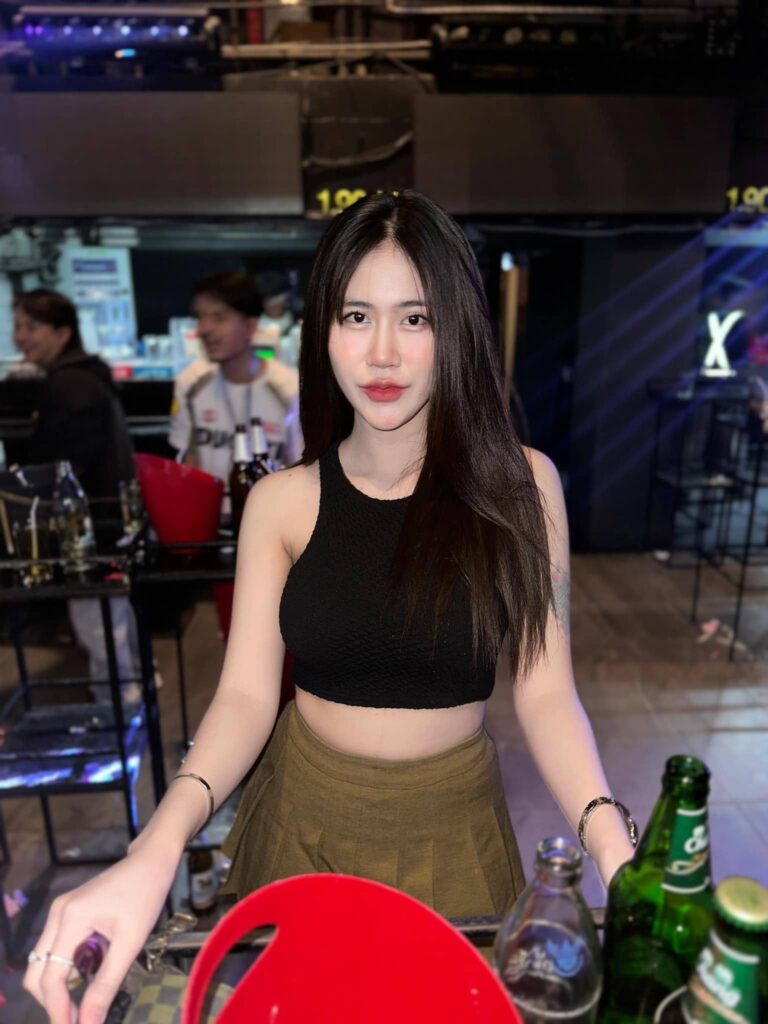 โยกิ พรนภา